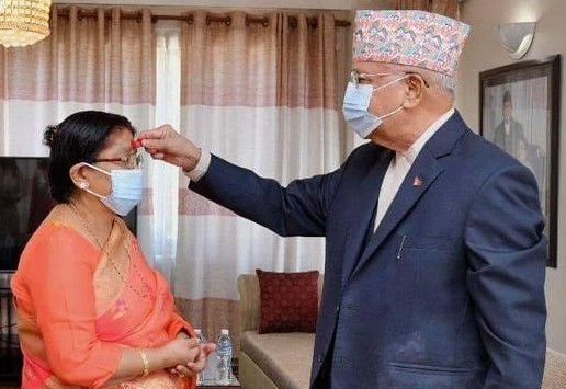 नेकपा एमालेका अध्यक्ष केपी शर्मा ओलीलाई कोरोना संक्रमण